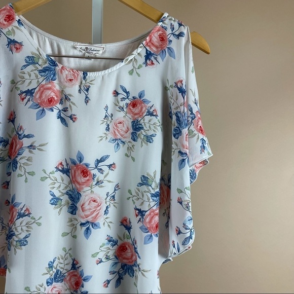 Love Delirious Large Floral Maternity Cold Shoulder Flowy Top Garden Spring - Picture 8 of 8